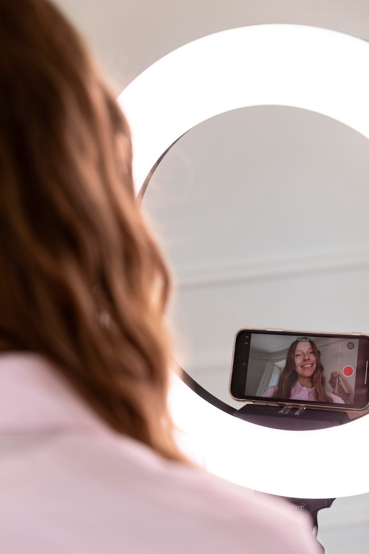 Nano-influencers: la nueva voz del mercado… ¿o una tendencia al borde del cansancio?